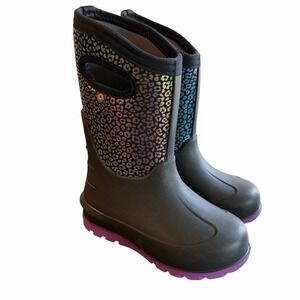 Bogs Boots Girls SZ 12 BLK Neo Classic Rainbow Leopard Waterproof Chore Outdoor